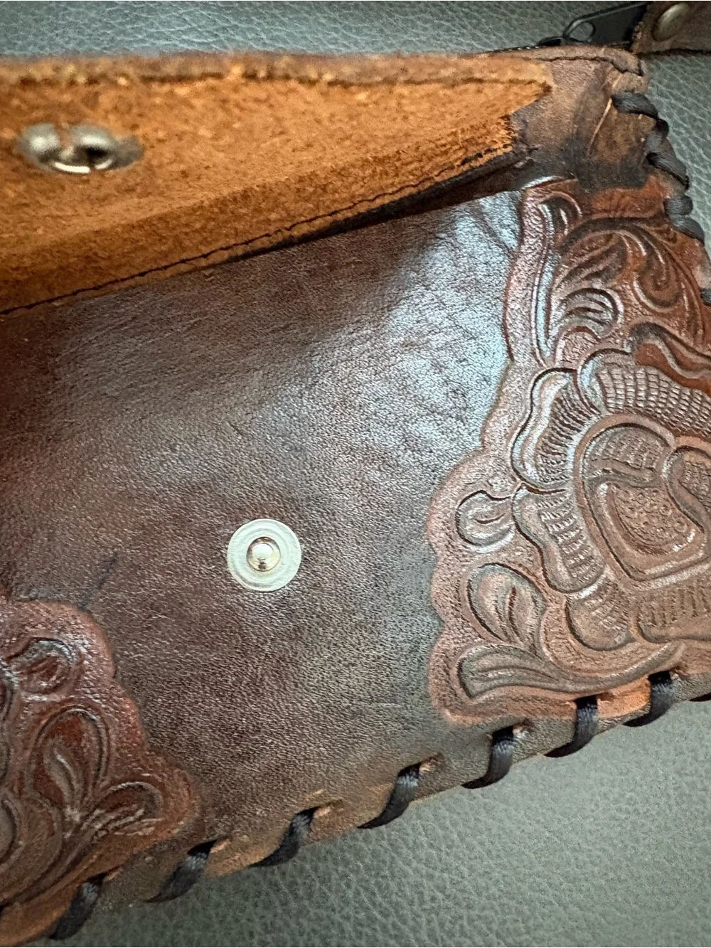 ❤️New Hand-Tooled Brown Leather Wristlet Clutch